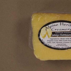 Johnys Clothbound Cheddar